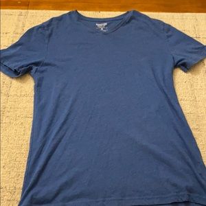 Mossimo Supply Co. V-neck T-shirt - Medium